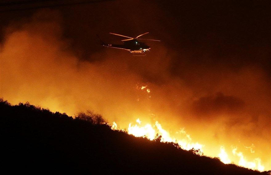 سقوط بالگرد اطفاء حريق در کالیفرنیا