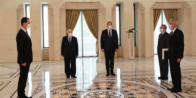 بشار اسد استوارنامه سفیران جدید الجزایر و آبخازیا را دریافت کرد