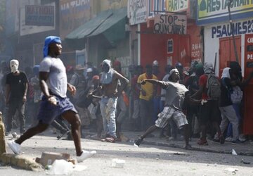 در خشونت‌های پایتخت هائیتی ده نفر کشته شدند