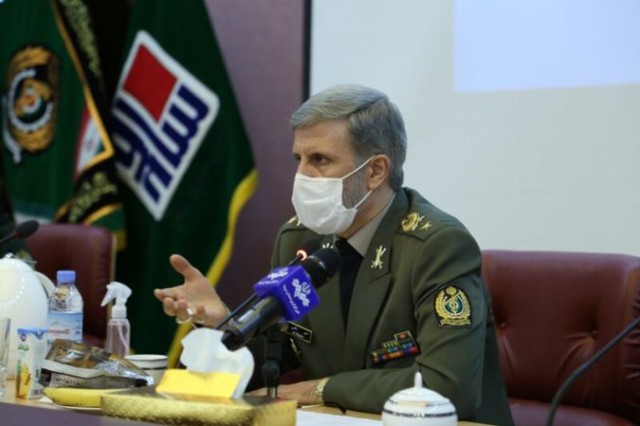 وزیر دفاع: شهدای مدافع سلامت از امنیت و آسایش مردم پاسداری کردند