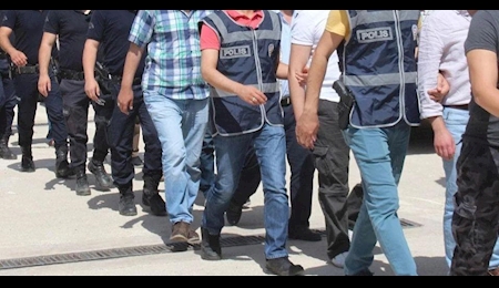 عزل ۵۰ مقام استانی ترکیه به اتهام ارتباط با گروه فتو