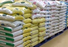 پهلوگیری  کشتی حامل ۴۵هزار تن برنج در بندر امام خمینی (ره)