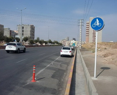 در مسیر دوچرخه سواری پارک ممنوع