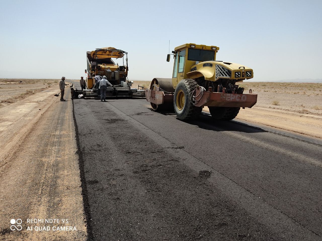 آغاز اجرای طرح آسفالت راه روستایی دلاکوک طبس