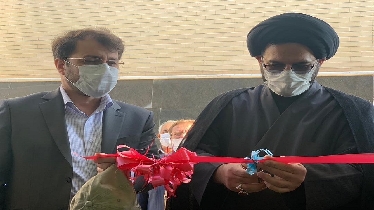 افتتاح نیروگاه خورشیدی ۳۰ کیلوواتی در اسفرورین