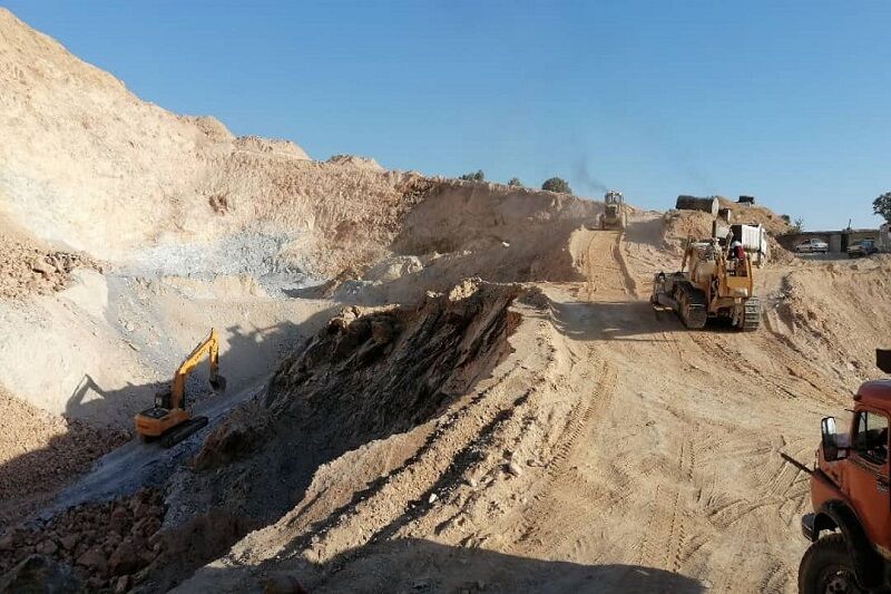استخراج سالانه ۵۰ هزار تن کانسنگ طلا از معدن باریکای سردشت