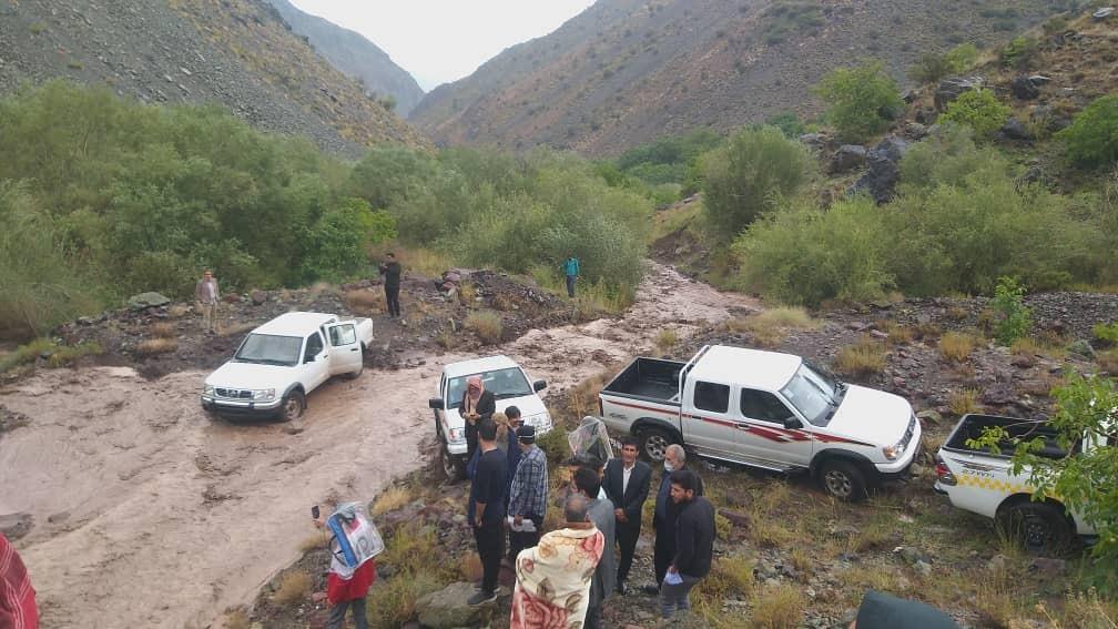خسارت سیلاب به راه‌های روستایی  و احشام در جیرفت
