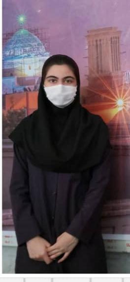 درخشش دانش آموز دختر یزدی در مسابقات شطرنج کشور