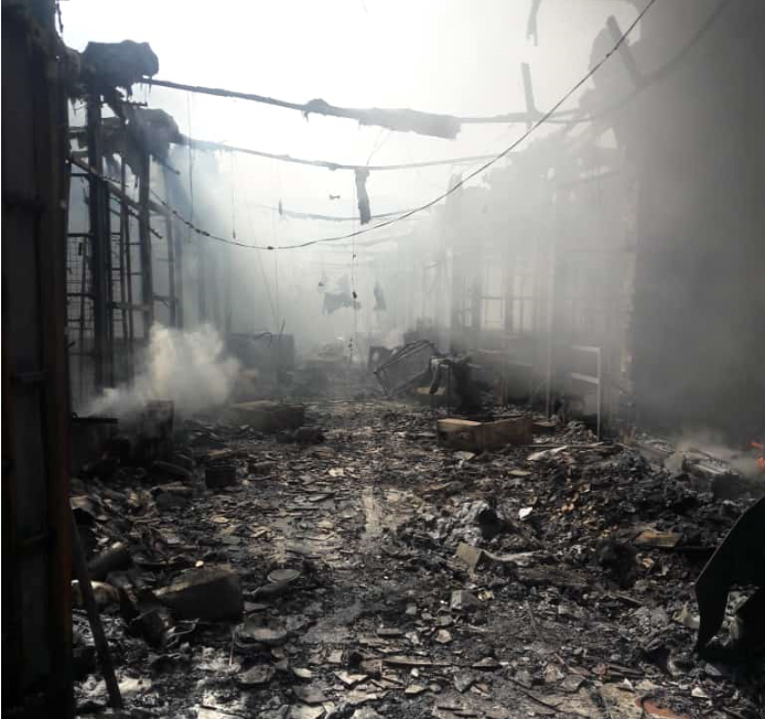 اعلام آمادگی لنج داران دیلمی برای کمک به حادثه دیدگان آتش‌سوزی بازارچه ساحلی