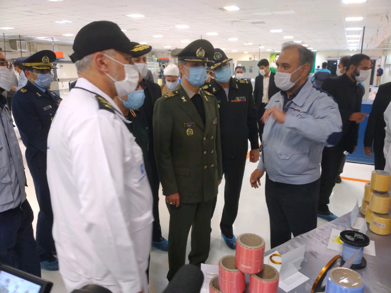 افتتاح کارخانه کابل های تفلونی با حضور وزیر دفاع در مشهد