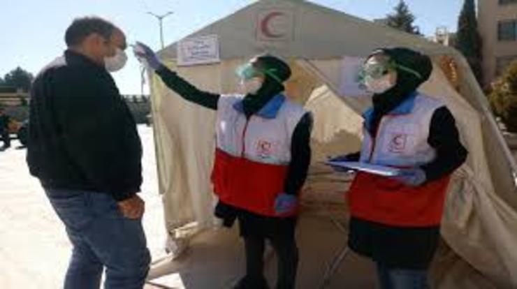 امدادگران قزوین، رعایت دستورالعمل‌های بهداشتی را به مردم تذکر می‌دهند