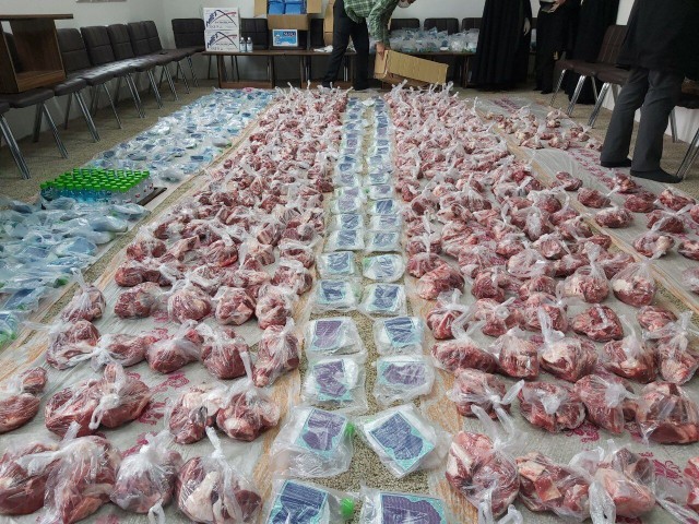توزیع گوشت و مرغ در مناطق محروم شهرستان باغملک