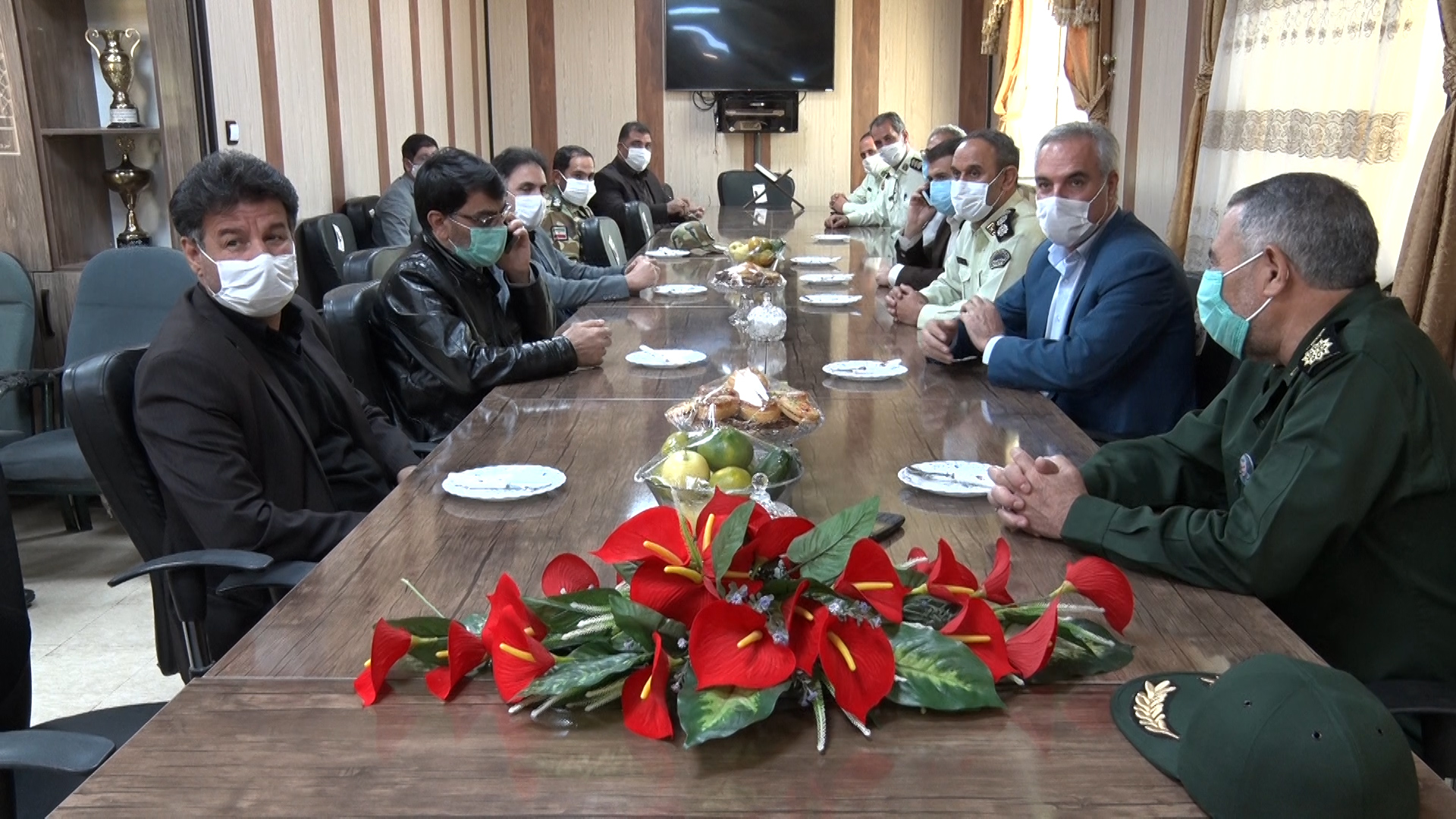 دیدار اعضای شورای تامین مهاباد با ستاد فرماندهی این شهرستان