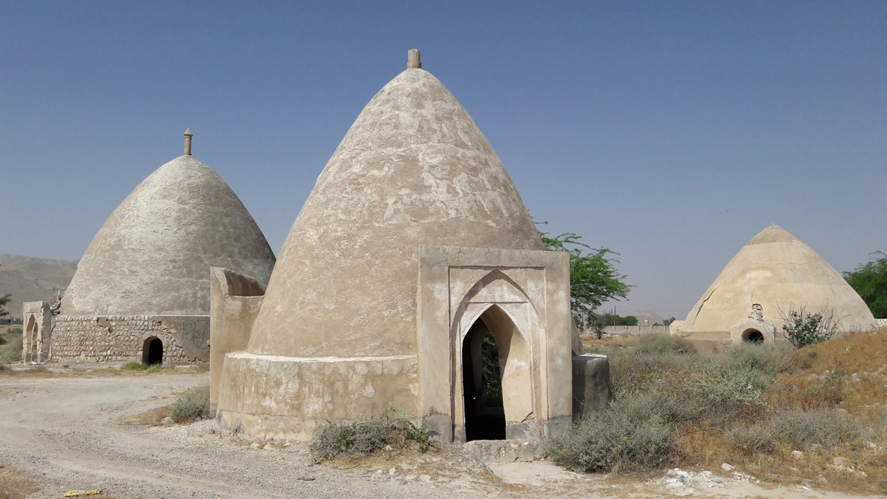 آغاز تعمیر آب انبار‌های قدیمی بخش کوشکنار پارسیان با کمک خیران