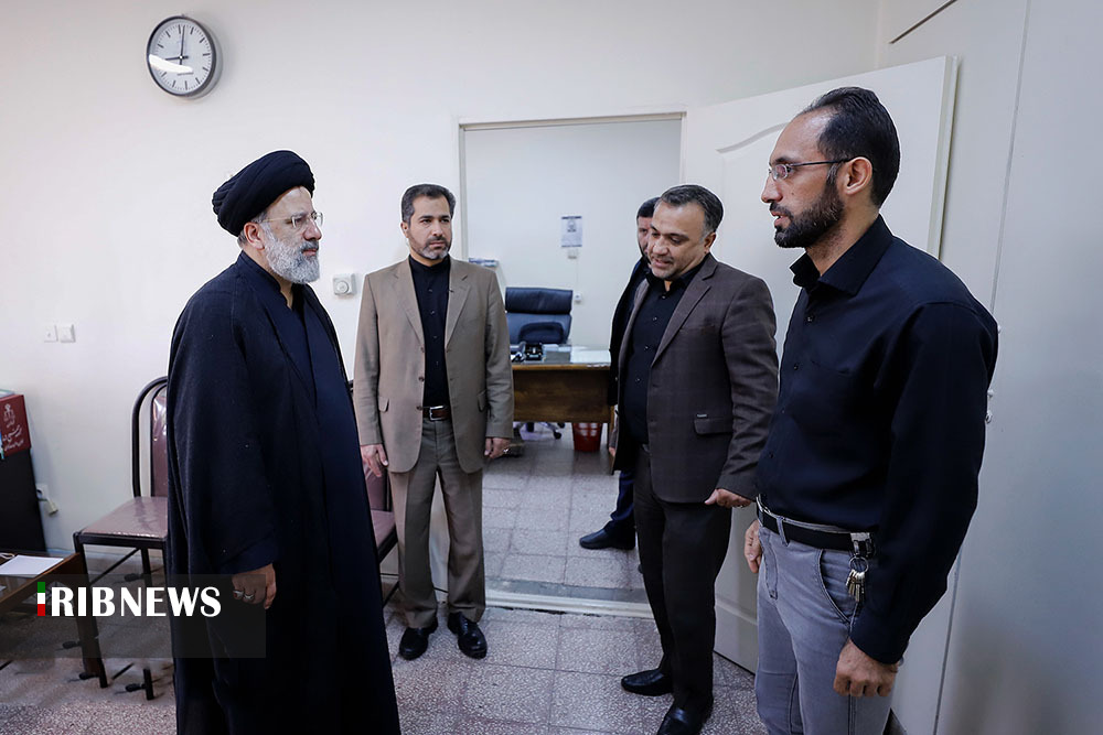 بازدید سرزده رئیس قوه قضائیه از مجتمع قضایی شهید قدوسی