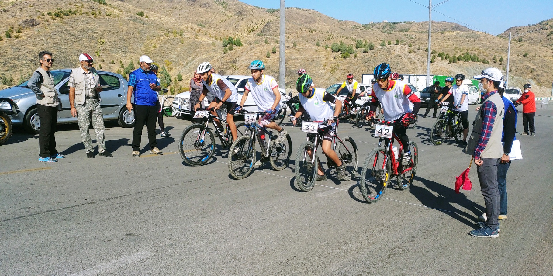 برگزاری مسابقه تشویقی دوچرخه سواری کوهستان  در مشهد