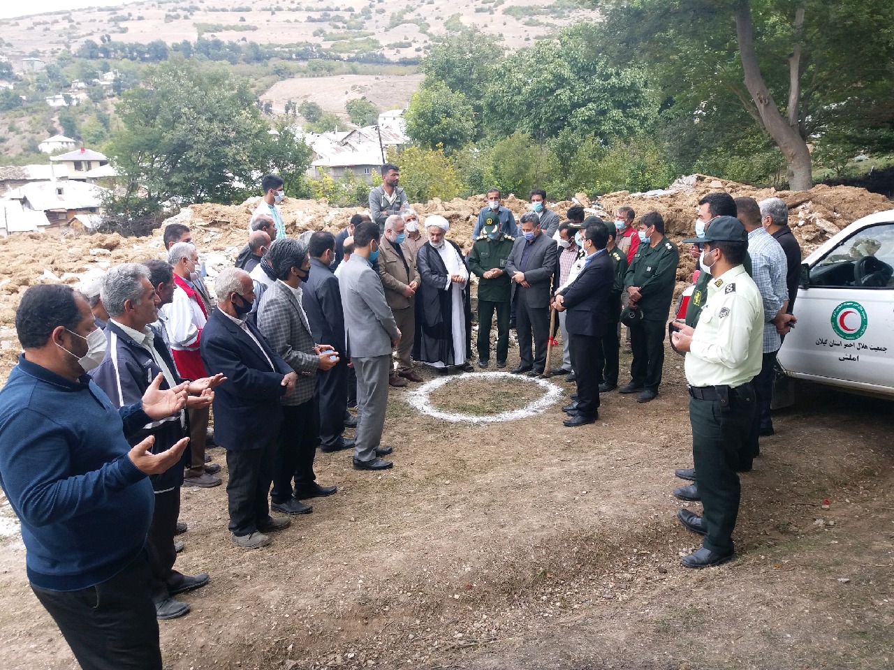 آغاز ساخت مسجد جامع روستای تاریخی بویه