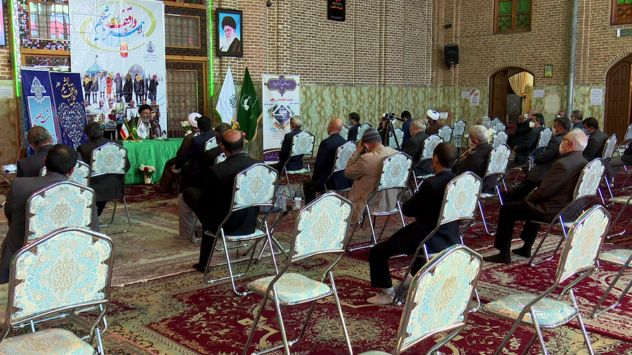 نشست تخصصی وقف و روحانیت در تبریز