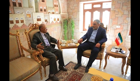حضور سفیر ایران در صنعا در منزل شهید حسن زید