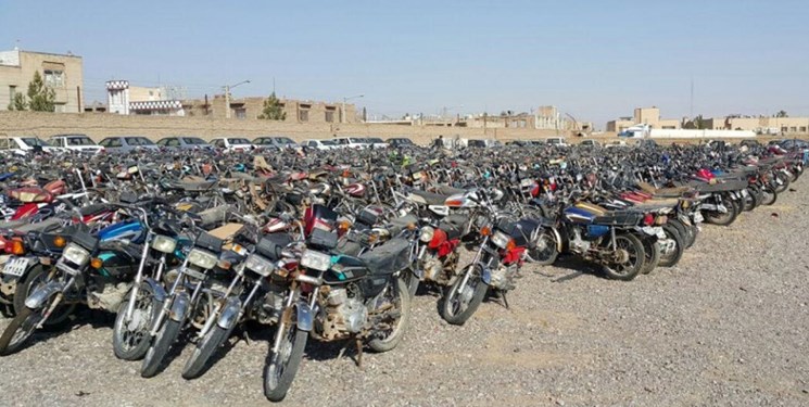 اجرای طرح ترخیص موتورسیکلت‌های رسوبی در فارس