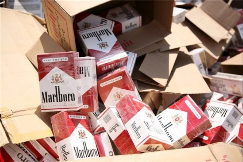 کشف بیش از ۴۰۰ هزار نخ سیگار قاچاق در نیشابور