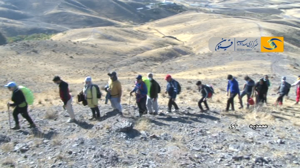 برگزاری همایش کوهپیمایی خانواده در محمدیه+ فیلم