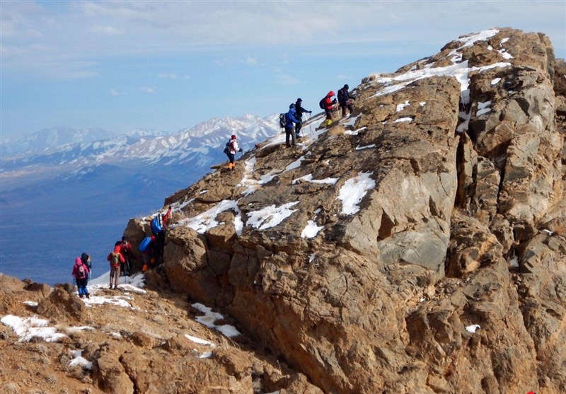 اعتراض هیئت کوهنوردی همدان به حذف نام و جایگاه قله 