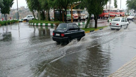 آماده‌باش ۴۰۰ نیروی شهرداری قزوین برای مقابله با آبگرفتگی