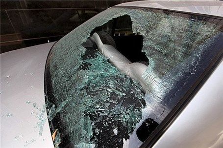 دستگیری عامل تخریب شیشه‌های خودرو در یزد