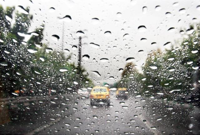 باران و لغزندگی در برخی جاده‌های خراسان‌رضوی