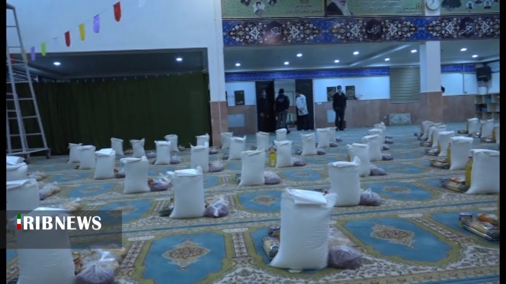 توزیع ۱۱۰ بسته معیشتی در کمک مومنانه پلیس استان همدان