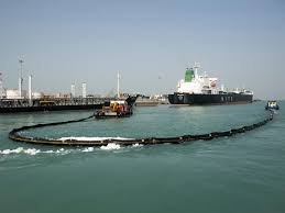تمرین مقابله با آلودگی نفتی در بوشهر برگزار شد