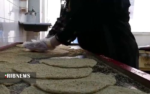 حلوای سنتی، شیرینی ۱۰۰ ساله در بهبهان+فیلم