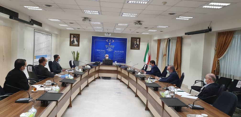 استاندار کرمان در دیدار با وزیر نیرو در خصوص تخصیص آب از دریای عمان برای شرب و صنعت جنوب استان رایزنی کرد.