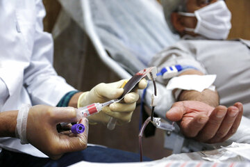 اهدای پلاسمای خون ۱۰۵۰ نفر از بهبود یافتگان کرونا