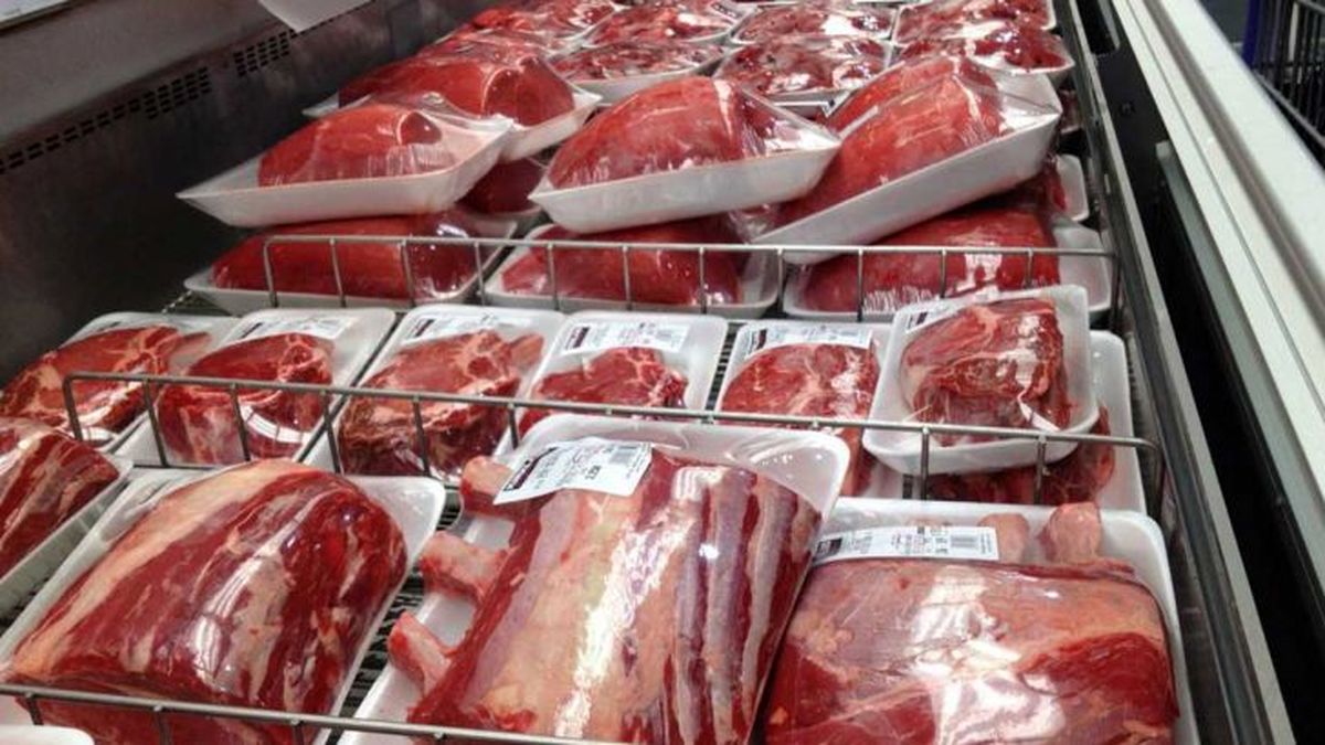 نظارت بر تولید۱۵۷۱ تن گوشت قرمز در کشتارگاه ها