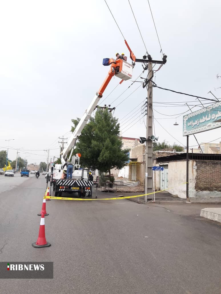 پایداری شبکه برق دزفول با اجرای مانور اصلاح ولتاژ شبکه