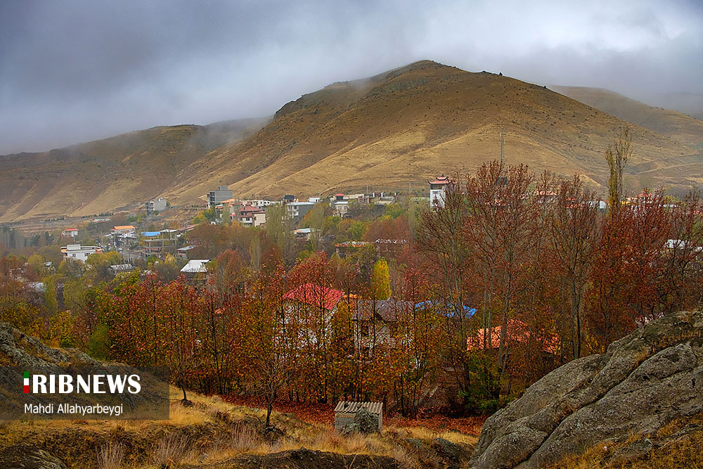 زیبایی های پاییز در روستای اغشت استان البرز‎