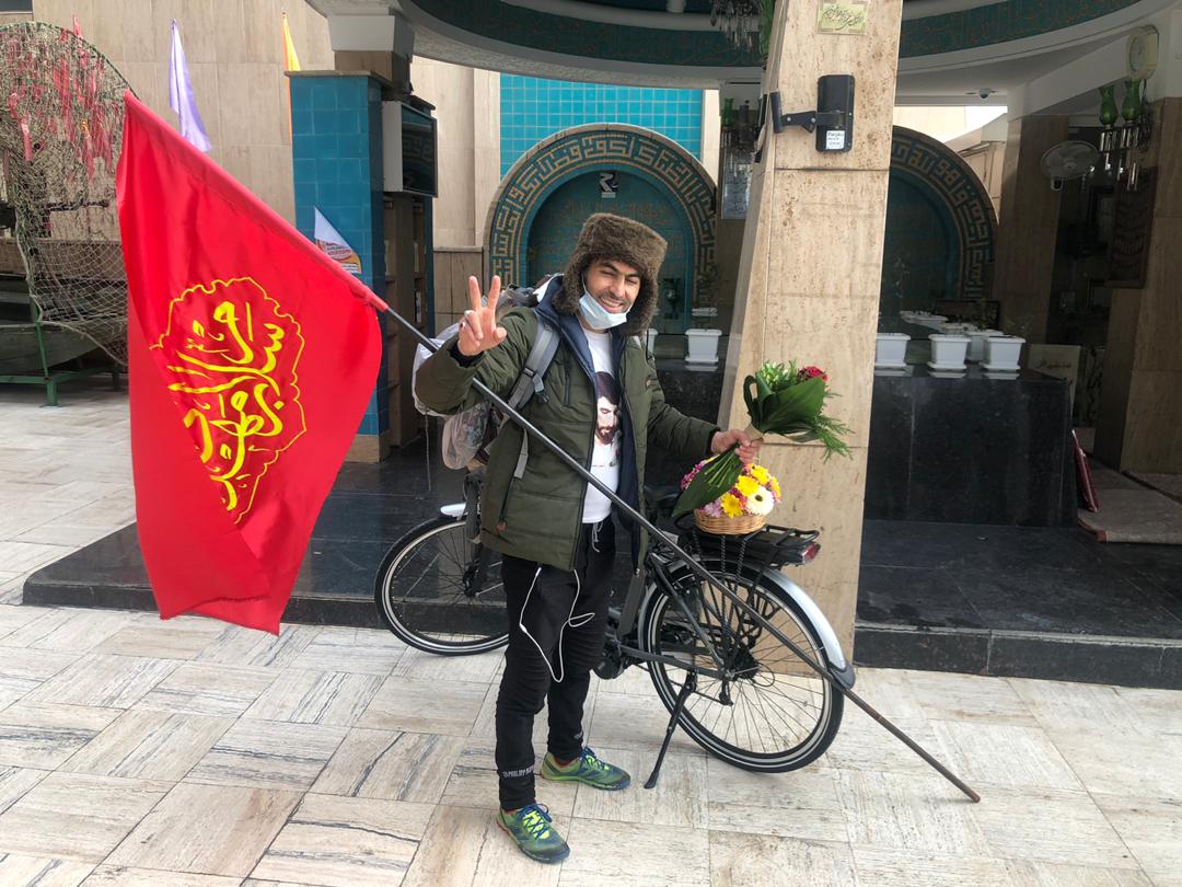 تشرف دوچرخه سوار البرزی به حرم رضوی پس از 12 روز رکابزنی