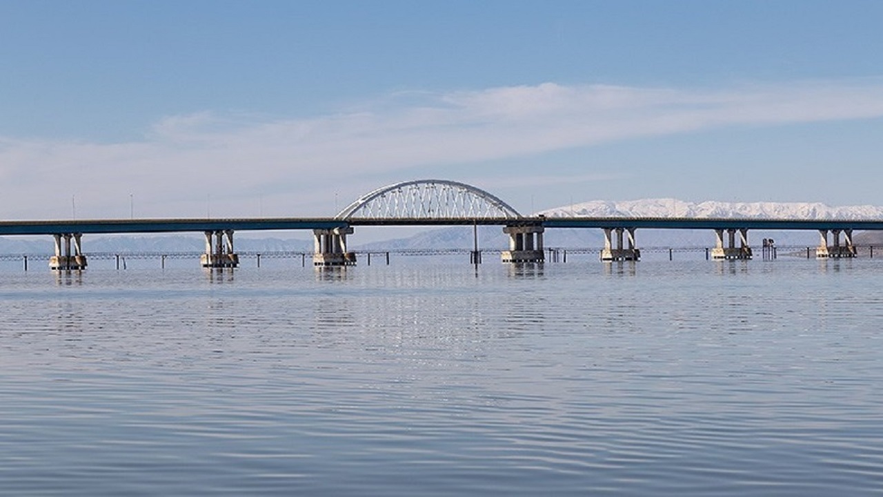 تراز آبی دریاچه ارومیه ۹۰ سانتی‌متر افزایش یافت