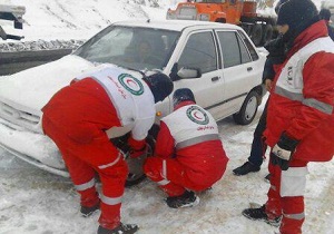 امدادرسانی هلال احمر قزوین به ۴۵ گرفتار در برف