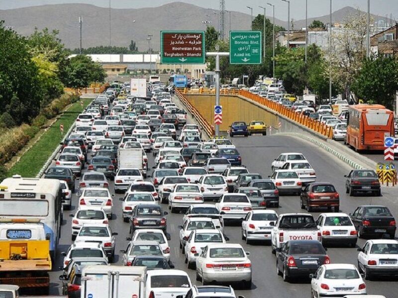 ترافیک سنگین خودروها در خروجی‌های مشهد