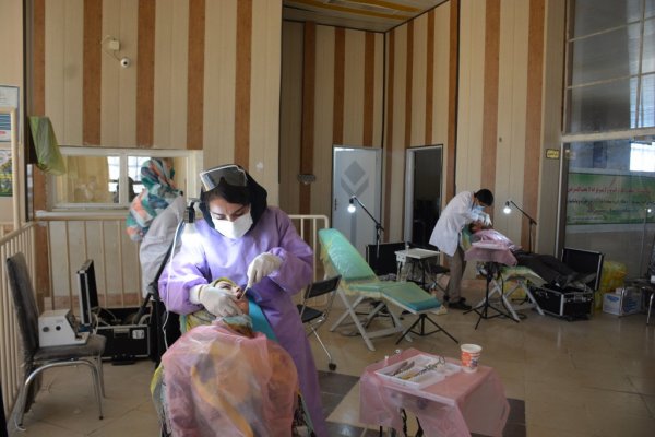 ویزیت رایگان دندانپزشکی مردم محروم تربت حیدریه