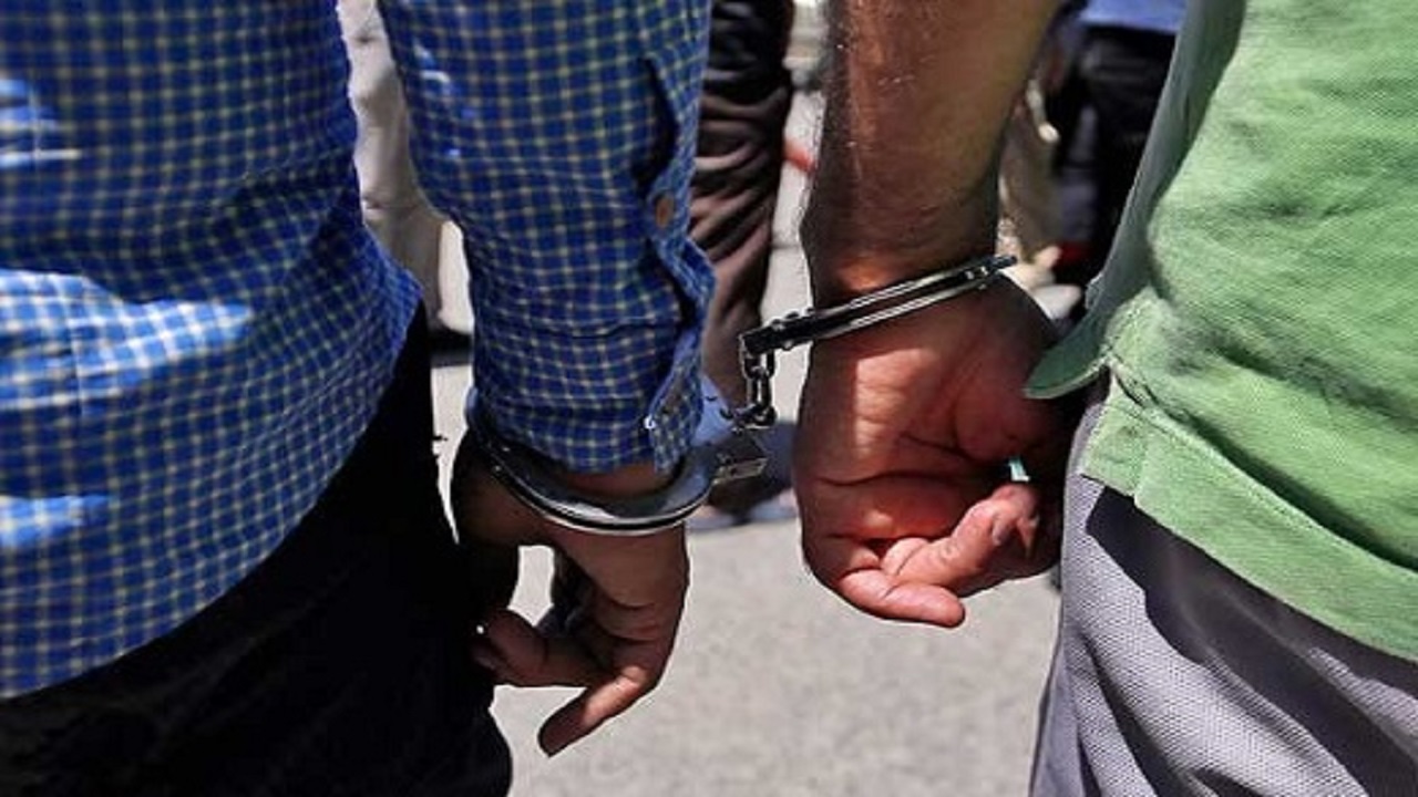 عاملان درگیری و تیراندازی در ماهشهر با دستان بسته