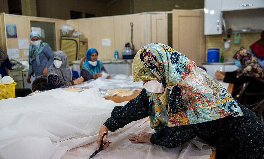 فعالیت بانوان مسجدی در تولید نیم میلیون ماسک و کارآفرینی برای زنان