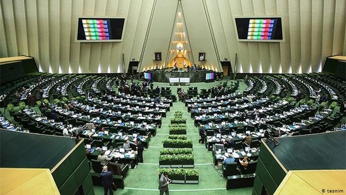 اعلام تنفس نیم ساعته در مجلس