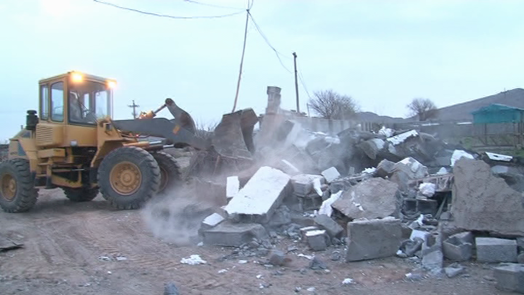 تخریب 18 فقره بنای غیرمجاز در اراضی کشاورزی هریس