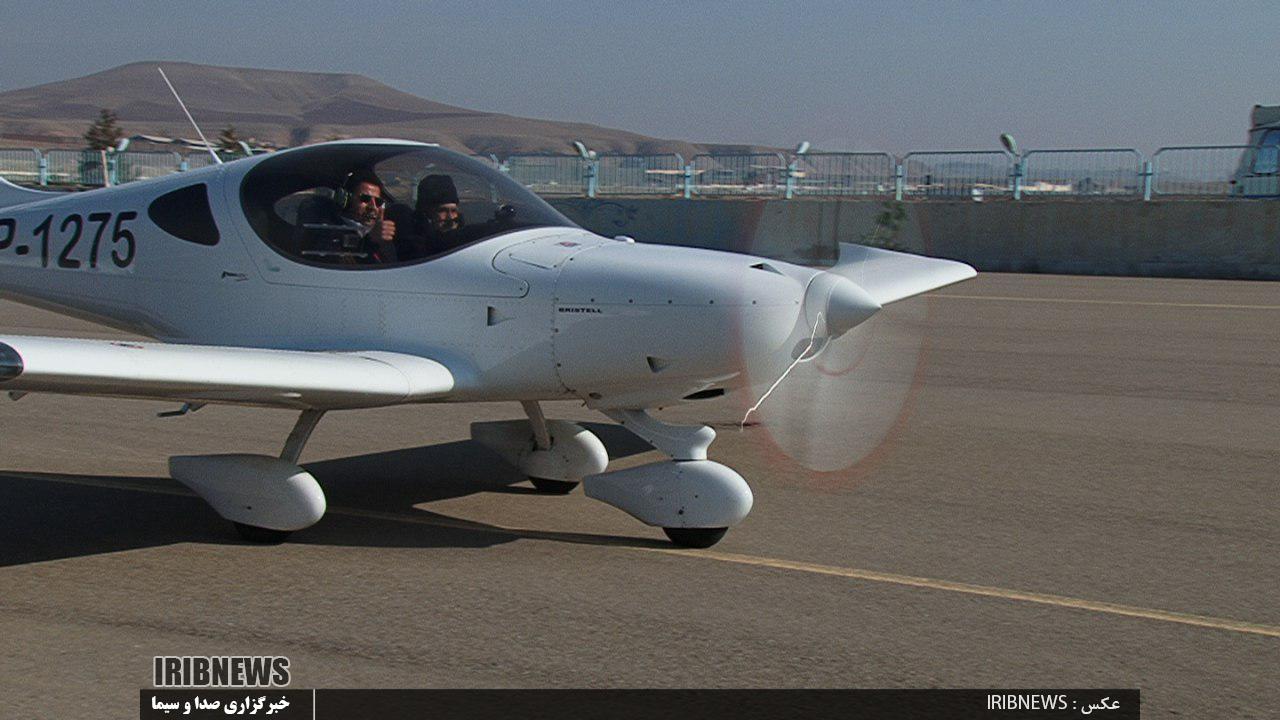 آموزش خلبانی هواپیمای فوق سبک در فرودگاه تبریز