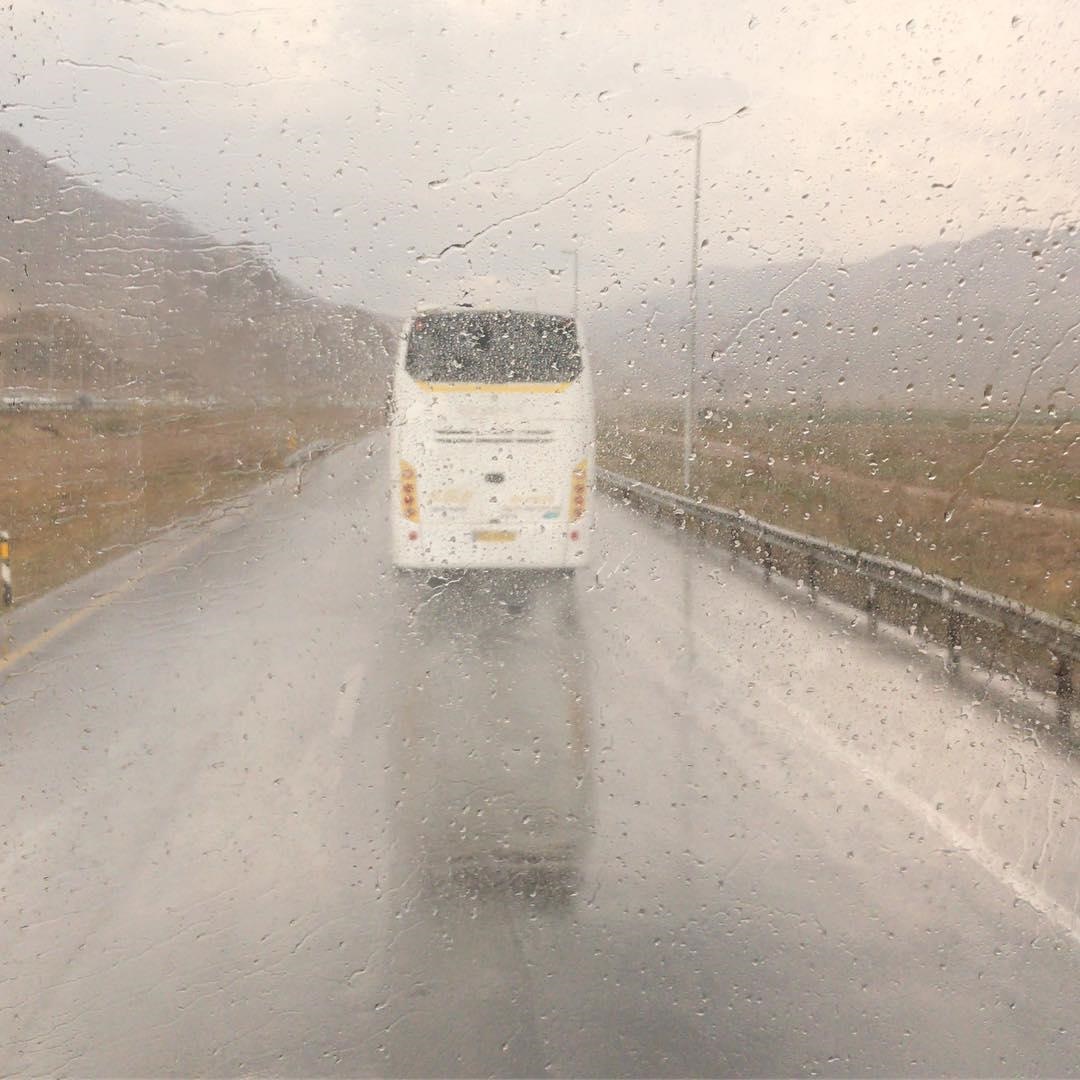 احتیاط / جاده های زنجان بارانی و لغزنده