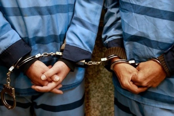 دستگیری ۲ اراذل و اوباش سابقه دار در کازرون